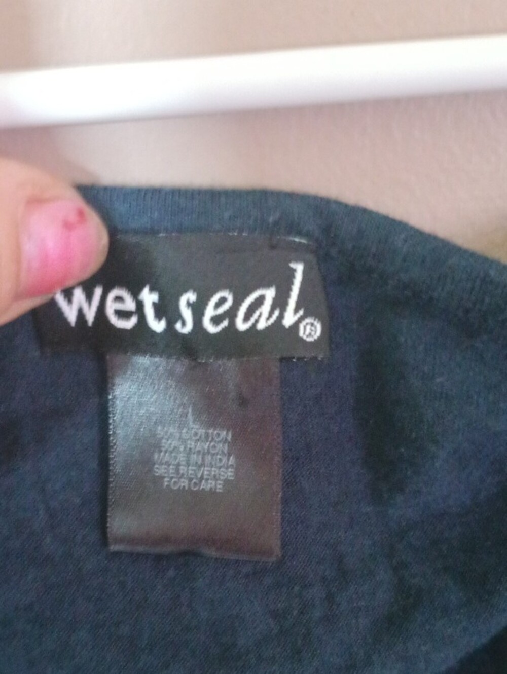 Women's Size Large Mid Riff Top - Picture 2 of 3
